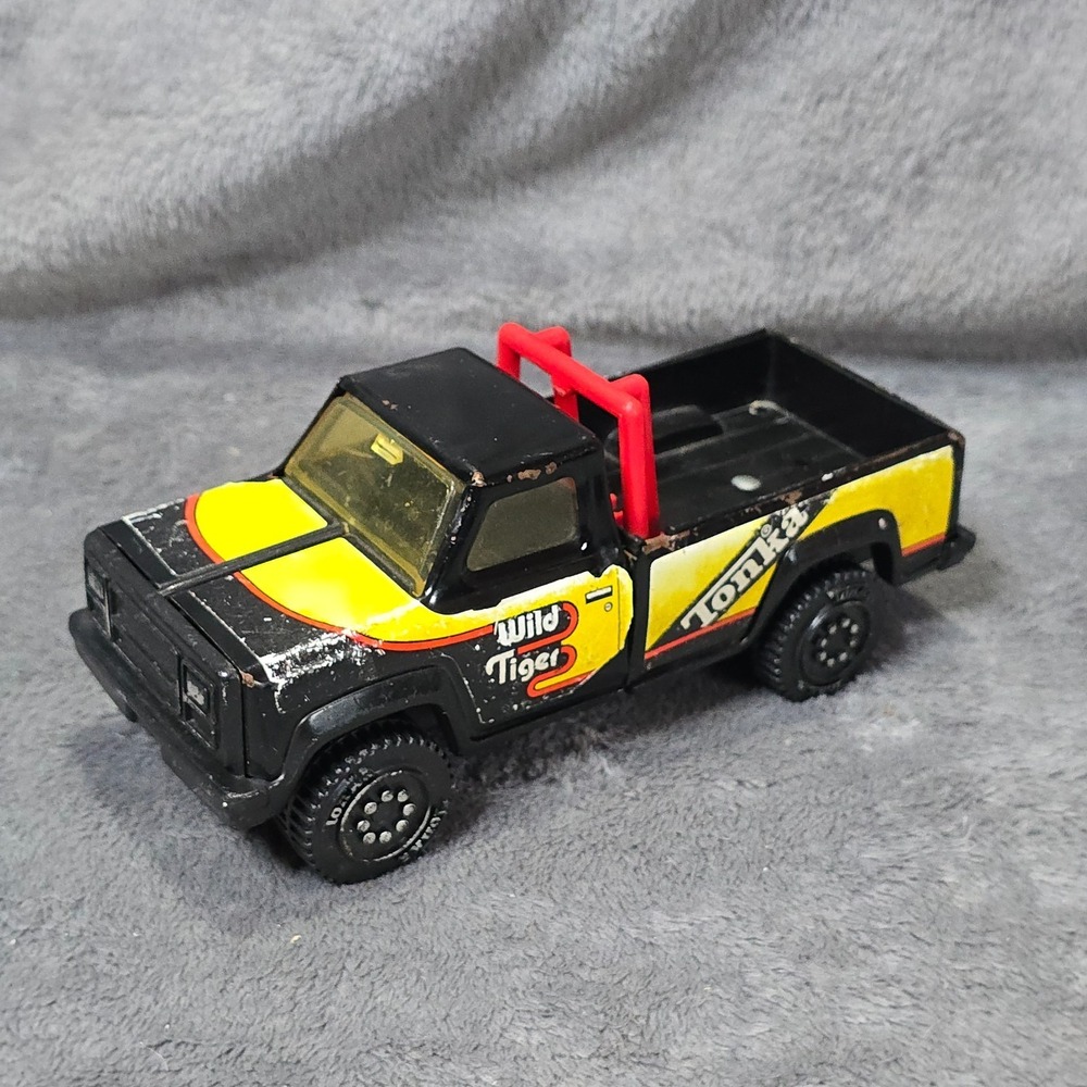 Vintage Tonka Wild Tiger Pickup Truck Diecast Toy Black Yellow Off-Road